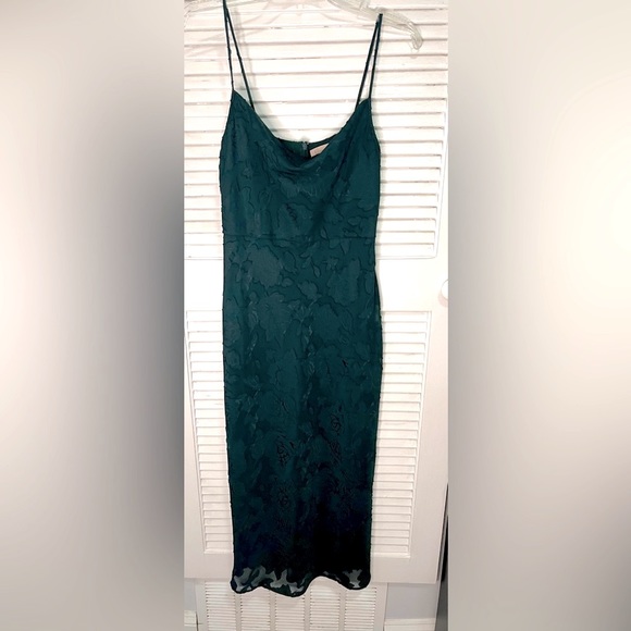 Taye Midi Dress. Anthropologie. Size 6. Brand New. - Picture 5 of 8